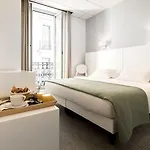 P.l.m. Hotel 2*