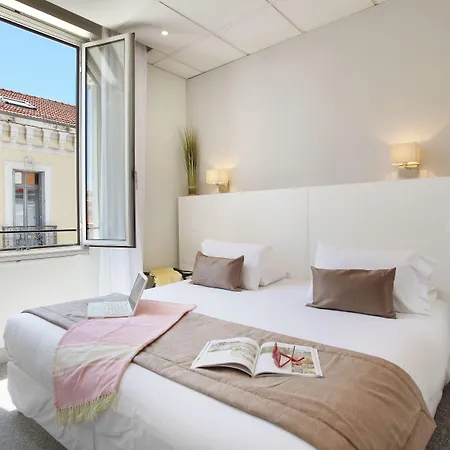 P.l.m. Hotel