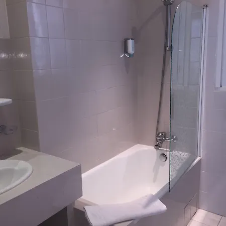 P.l.m. Hotel 2*