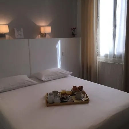 P.l.m. Otel