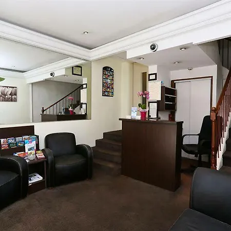 P.l.m. Otel 2*