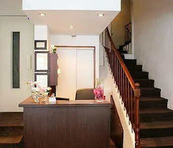 Otel P.l.m. 2*