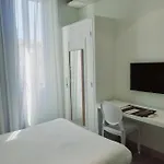 بي. إل. إم. فندق 2*