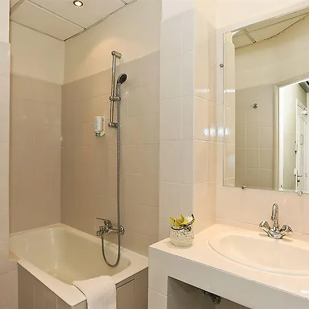 Hotel P.l.m. Cannes