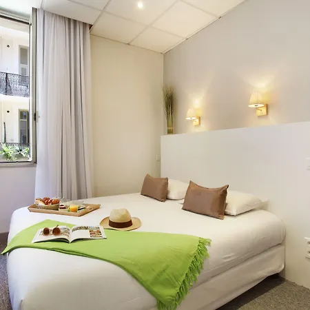 Hotel P.l.m. 2*